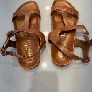 Beklina travel sandal (nectarine)